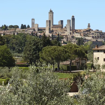 Fattoria Abbazia Monte Oliveto *