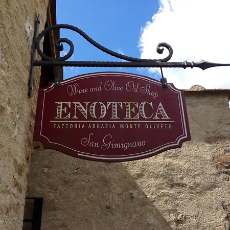 Fattoria Abbazia Monte Oliveto Farma San Gimignano